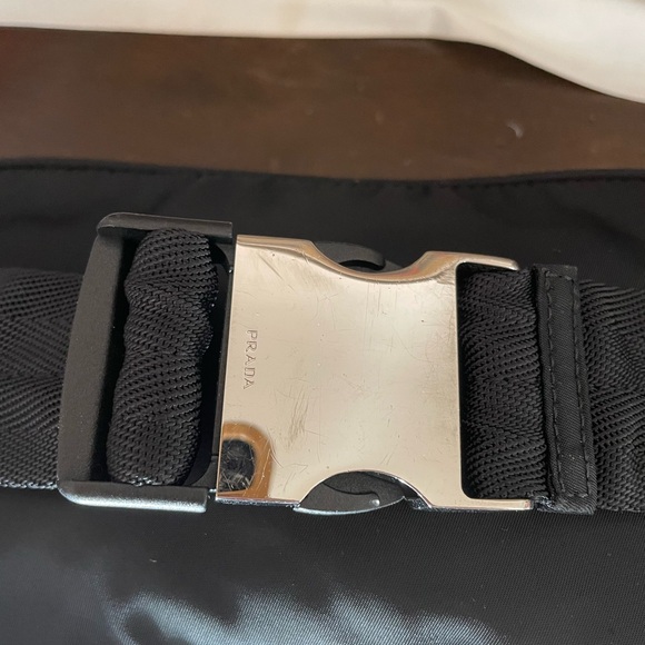 Awes “Prada” Belt Bag - Picture 4 of 15